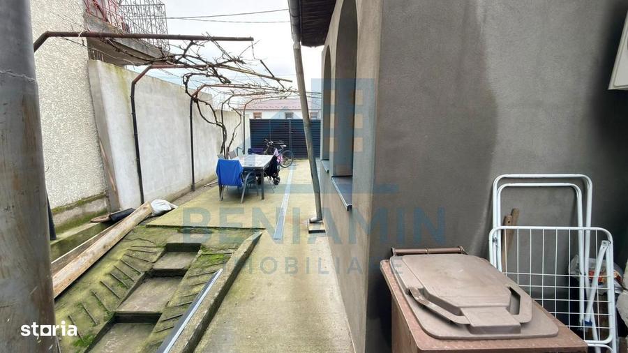 Casa + garsoniera-in-curte-langa-parc-ideal-locuinta-si-investitie - 1