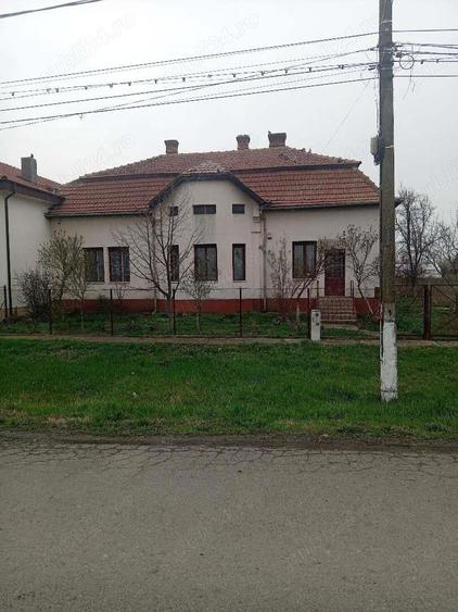 Casa Beregsau Mic caramida strada principala ,teren mare - 8