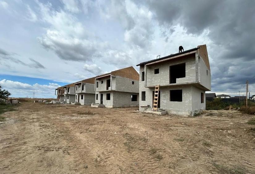 Casă individuală cu 5 camere cu Teren 350 Mp în Bălăceanca