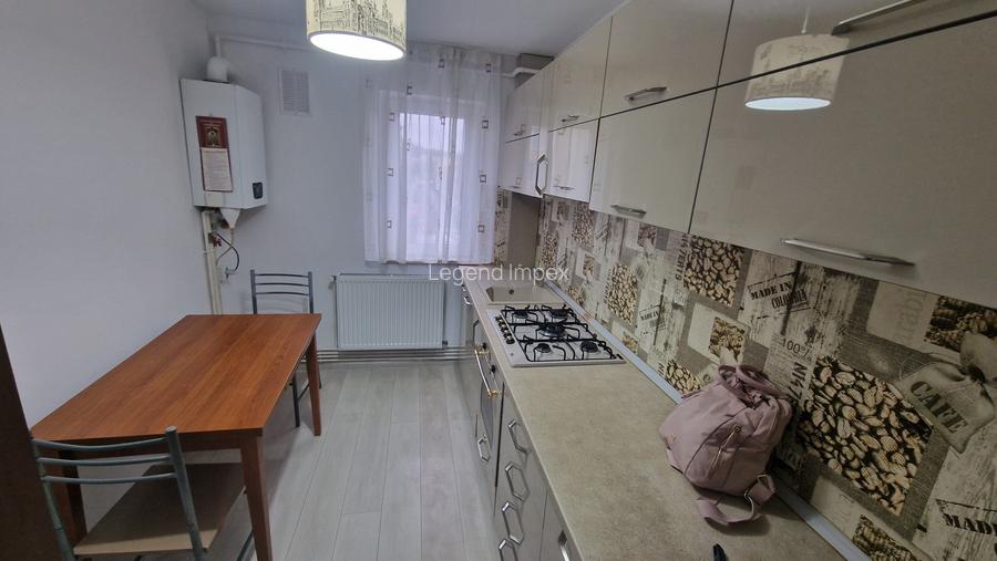 Apartament 3 camere Berzei