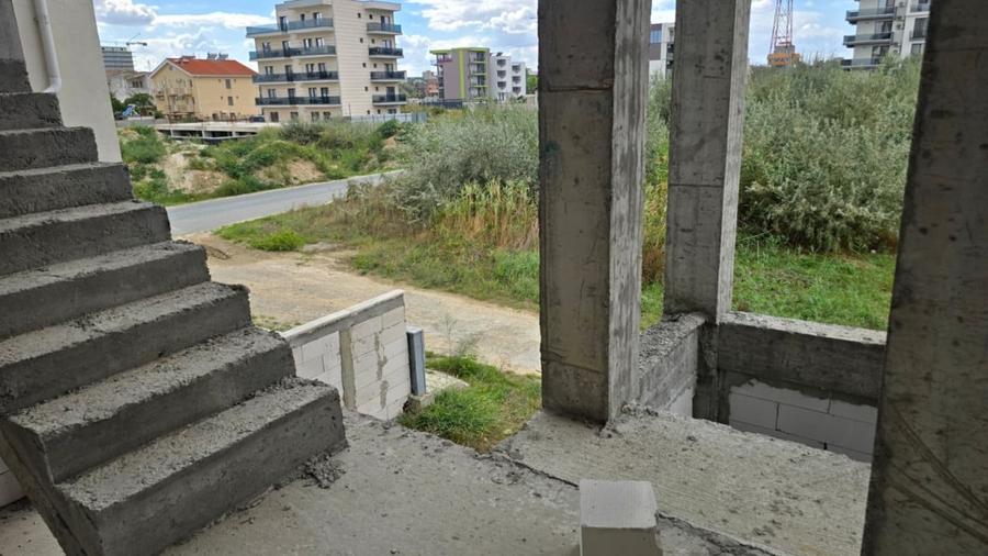 STUDIO | MAMAIA SAT | 100 METRI DE PLAJA - 3