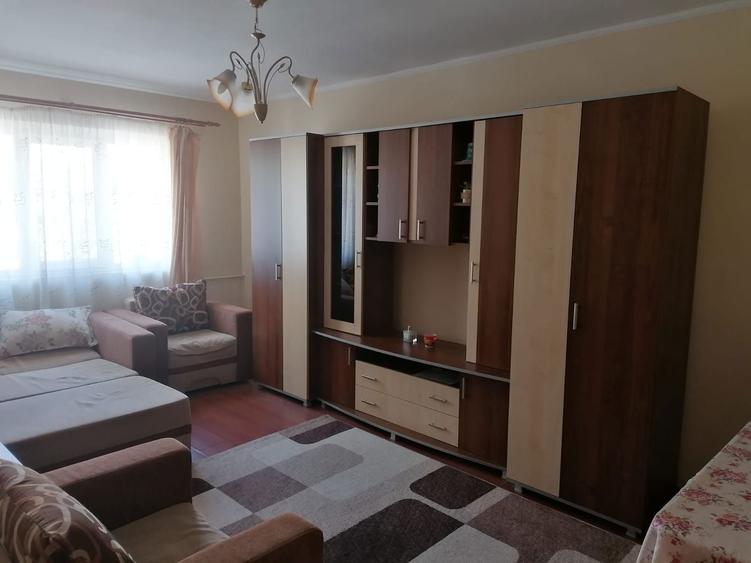 Inchiriez apartament 3 camere Decebal - 7