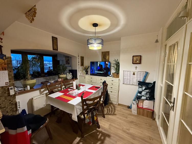 Apartament exceptional - 4 camere, Central - 2