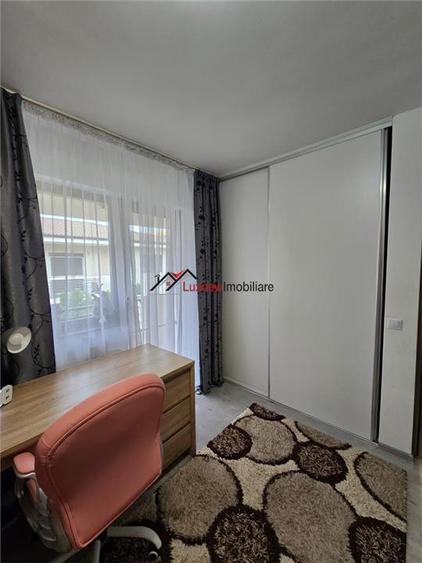 Duplex cu 4 camere cu Teren 258 Mp în Florești