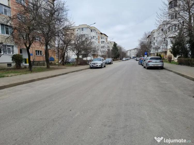 Neagoe Voda- Ardealului- 3 camere decomandate-etaj 2-mobila - 1