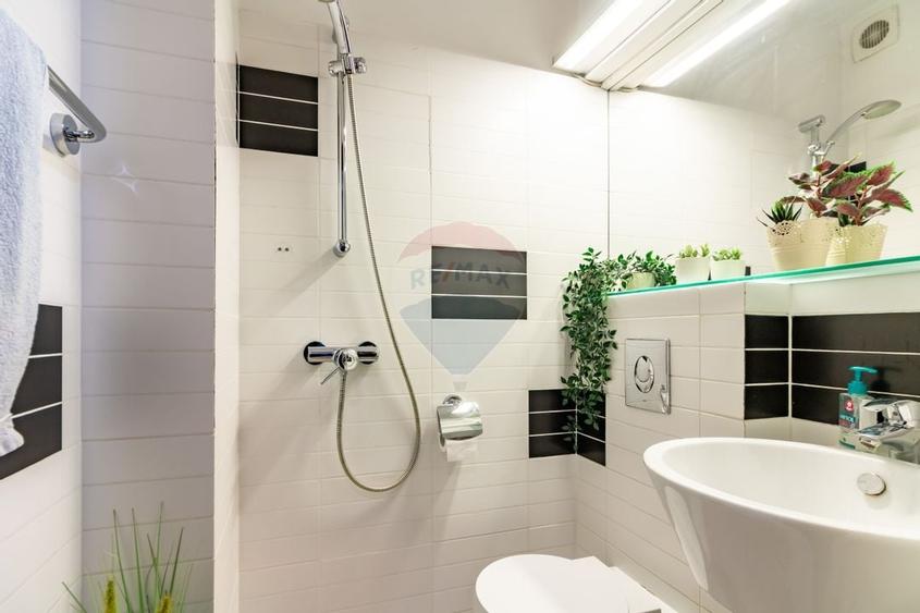 Apartament de vanzare, 3 camere la Piata Unirii, 2x parcare, metrou - 10