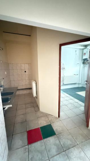 VICTORIEI (Zona Bucla) spatiu comercial stradal 85mp ! - 11