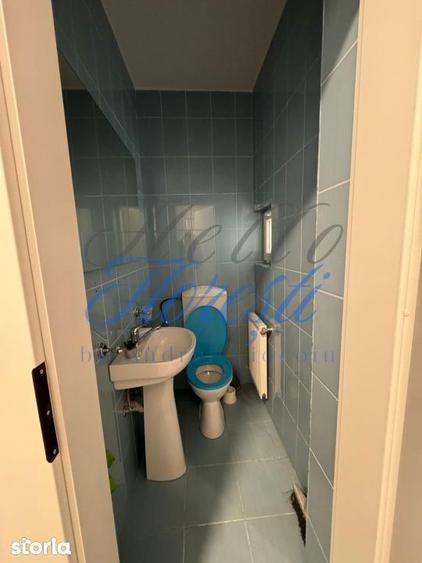 Apartament cu 4 camere semidecomandat, mobilat în Central