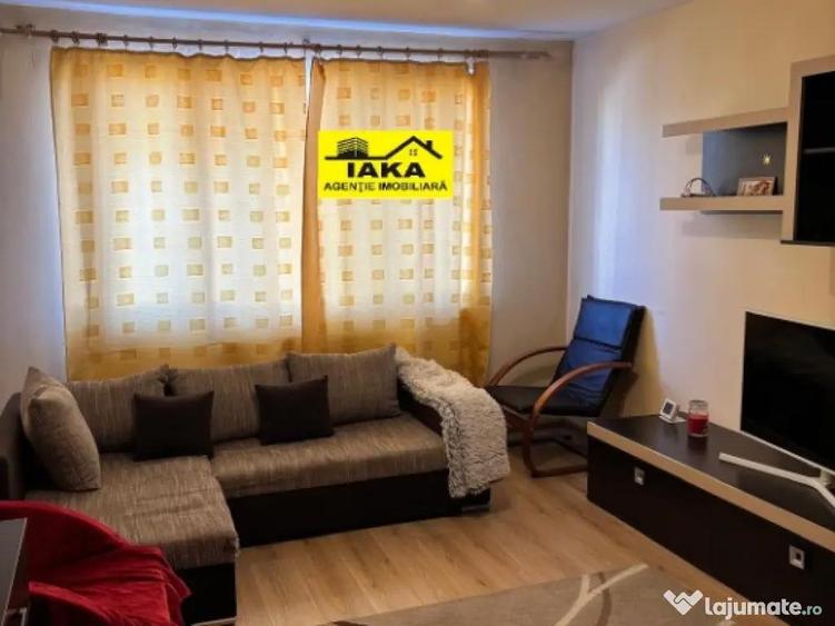 P-Ta Revolutiei, 2 camere, decom., etaj 1 - 1