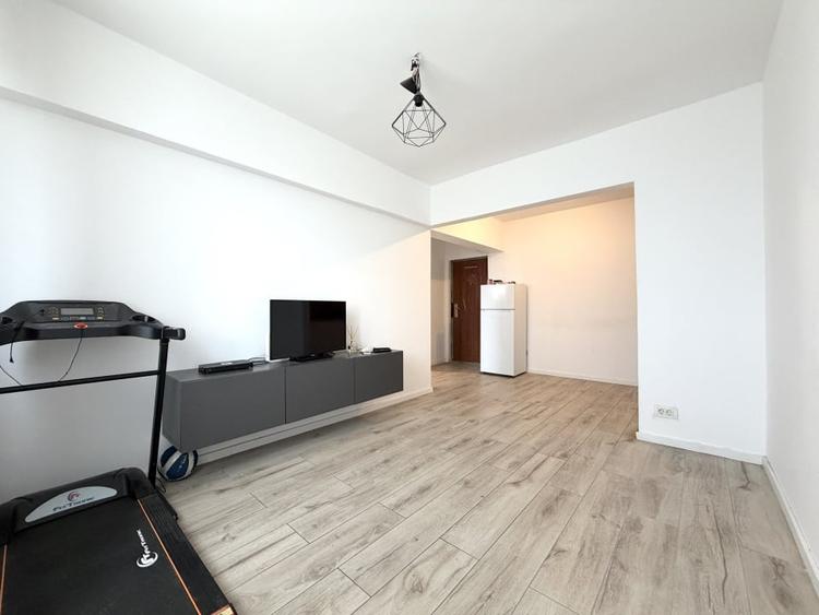 Apartament 2 camere, 33 mp utili, etaj 1/4, renovat  recent -  Steaua - 2