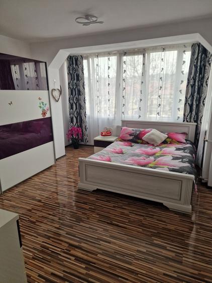Inchiriez apartament cu 3 camere - 2
