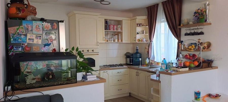 Proprietar vand casa Sanandrei teren mare 660 mp - 5 camere - 8