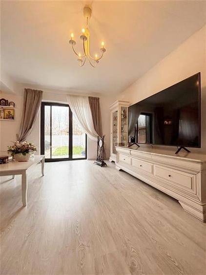 Exclusivitate! Casa de vanzare spatioasa, pozitie buna , mobilata/utilata, intra - 1