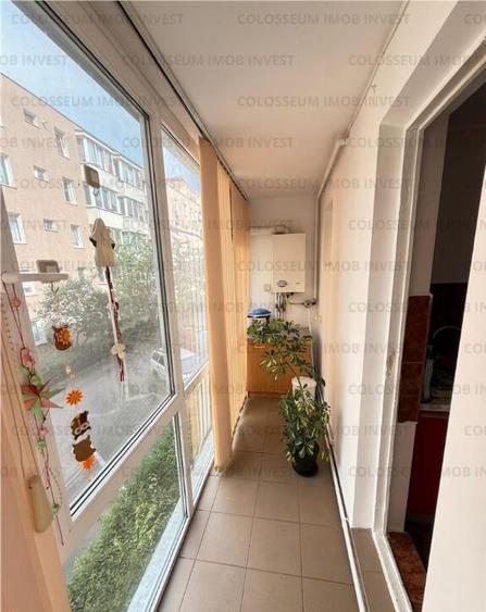 Apartament cu 3 camere, decomandat - zona Astra. - 14