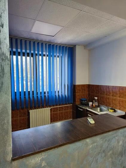 Spatiu comercial - birouri - Trocadero - 4.000 lei/luna negociabil (Cod E13) - 4