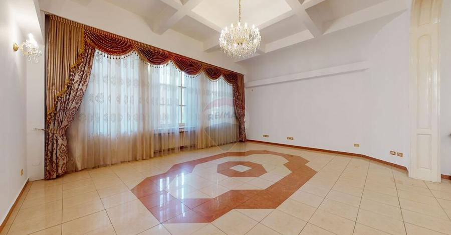 Spatiu deosebit | Destinatie mixta | Locuri parcare | 13 ... - 6