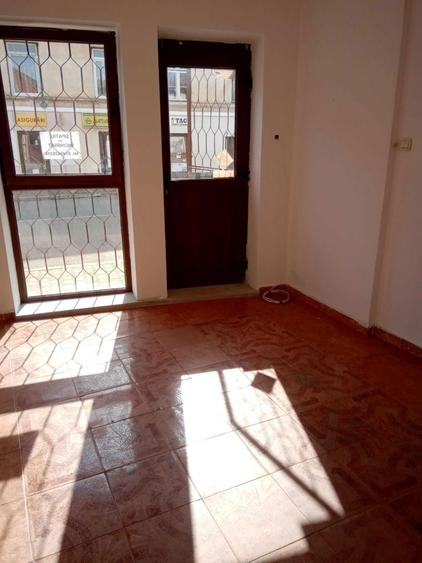 spatiu comercial - 1