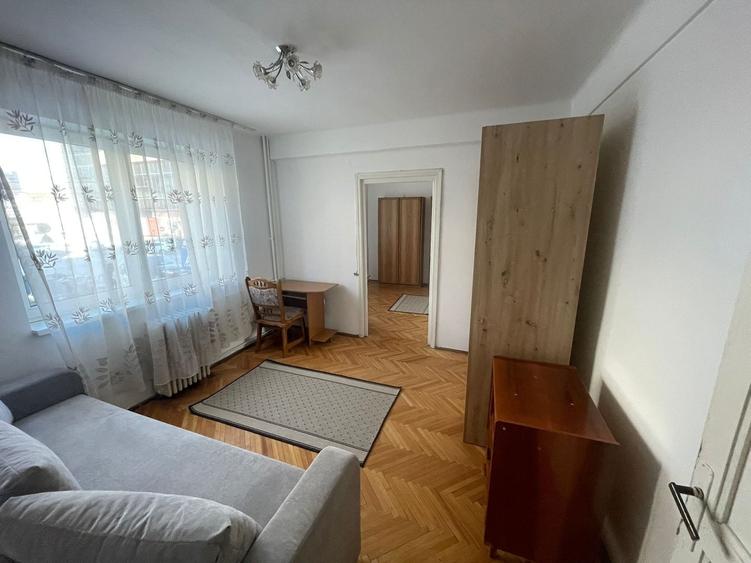 Apartament 2 Camere De Inchiriat | Ultracentral | Etaj 1 | P-ta Mihai Viteazu - 1