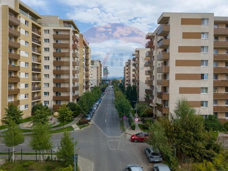 Apartament cu 3 camere si dressing, Urban, zona Coresi! - 24