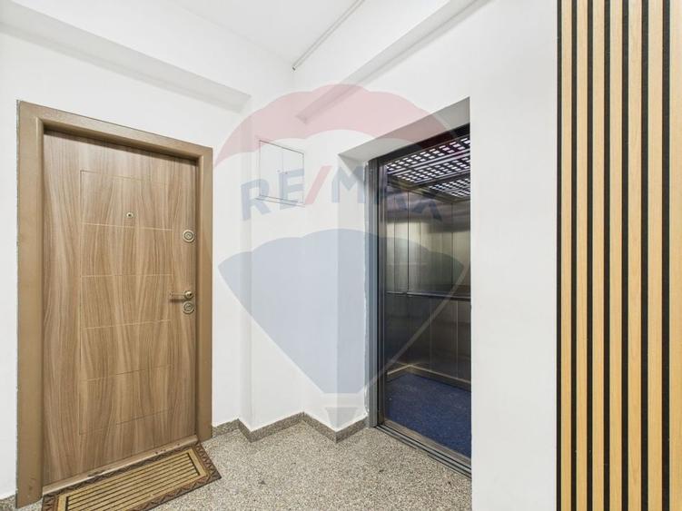 Apartament spatios 4 camere | 122 mp | Damaroaia - 15