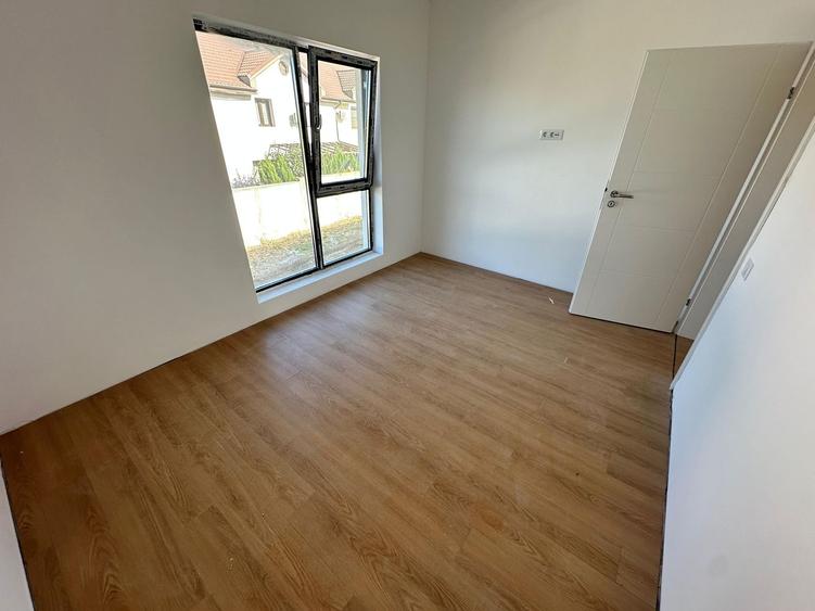 CASA SINGULARA- 5 CAMERE, TOATE UTILITATILE, FINISAJE PREMIUM,COMIS 0% - 9