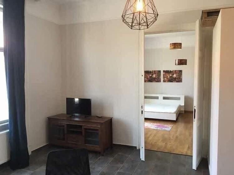 pe frumosul bld. 3 AUGUST lânga Catedrala MILENIUM la 5 minute Restaurant MERLOT - 11