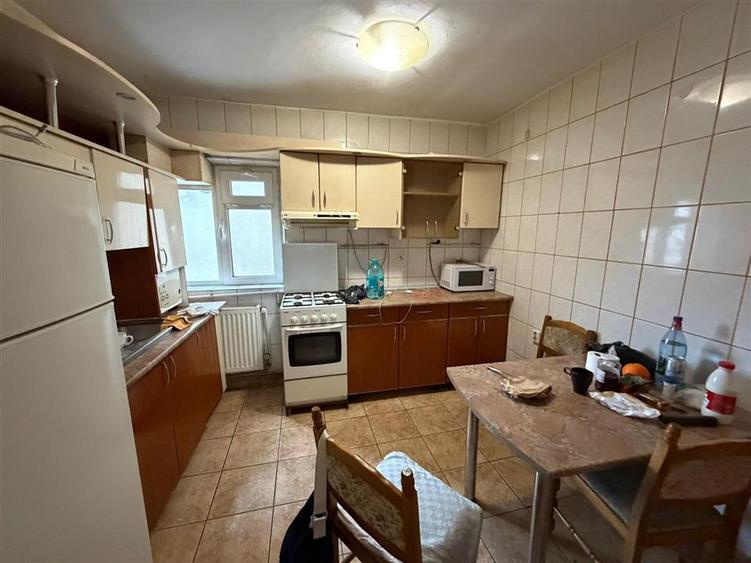 Apartament 4 camere, etaj 2 , Piata Moldovei , 87mp suprafata totala - 1