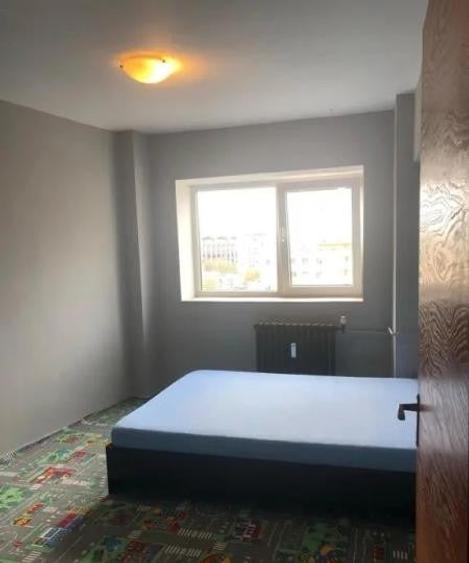 Apartament cu 3 camere decomandat în Basarabia