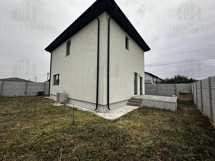 Casă de vânzare – P+1 - 4 camere - teren 300 mp - 14