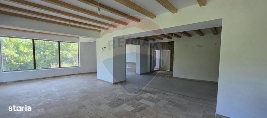 Lux Mediteranean si Intimitate pe 3400 mp Gura Vaii Valea Voievozilor - 9