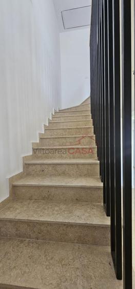 Casă cu 4 camere cu Canalizare în Vidra