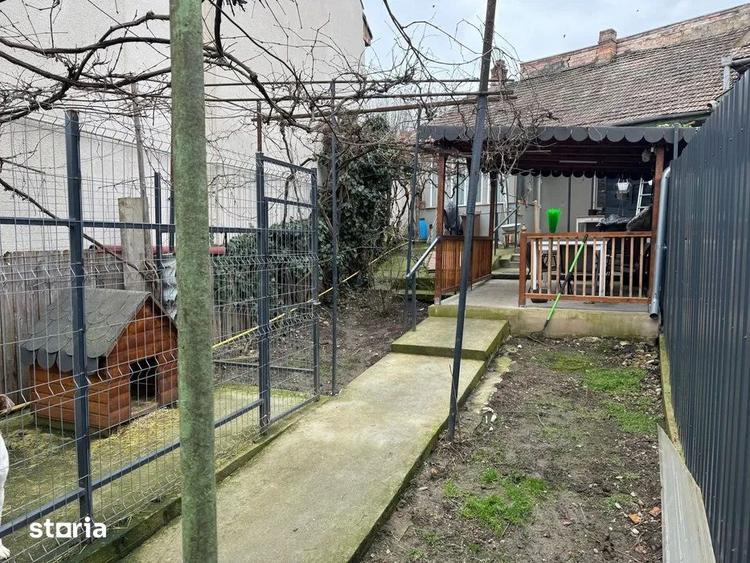 Dambu Pietros - Vanzare casa, singur in curte - Str. Ciresului - 1