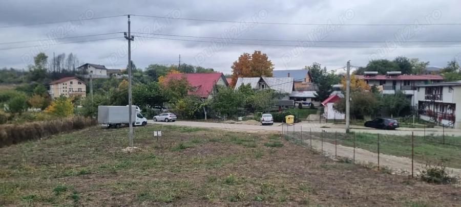 Teren de 2000 mp, în Central