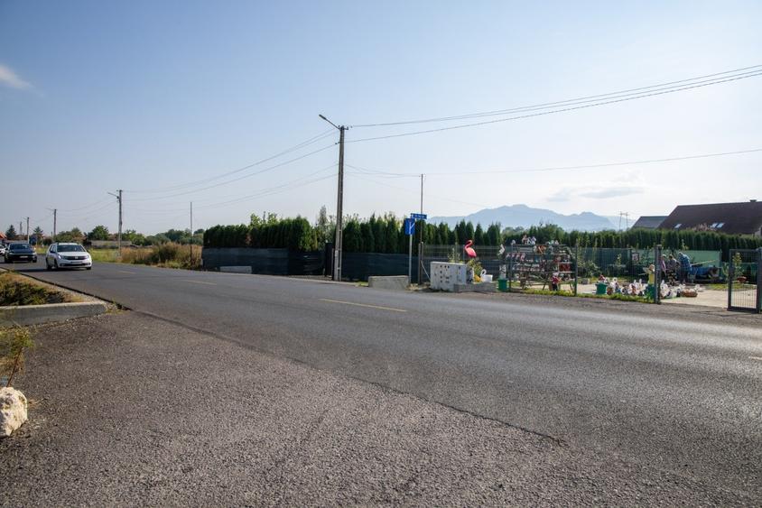 2 Parcele 865mp/855mp - intravilan cu utilitati Tohanu nou DN73 - 4