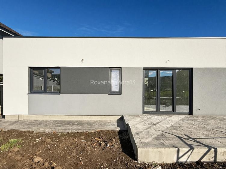 Casă modernă cu curte proprie în Dumbrăvița – construcție nouă