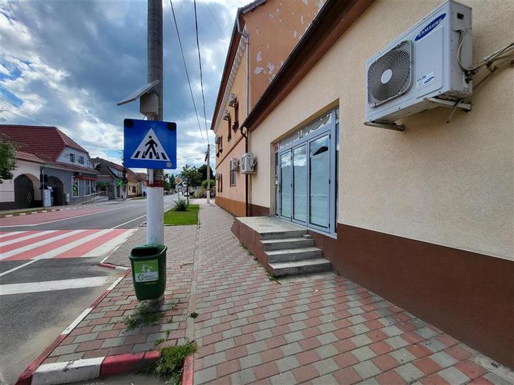 Vanzare spatiu comercial, Ghimbav, Central langa Primarie, vitrina - 13