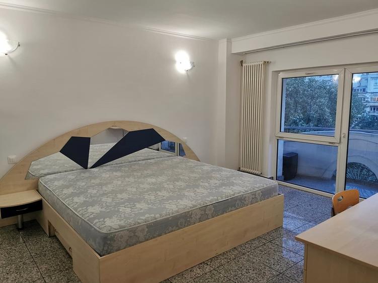 2 camere de inchiriat vedere la Fantani Casa Poporului Bulevardul Unirii - 5