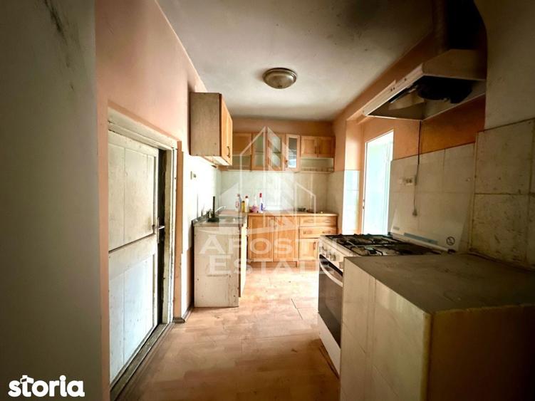 Casa Individuala de vanzare situata in localitatea Utvin - 6