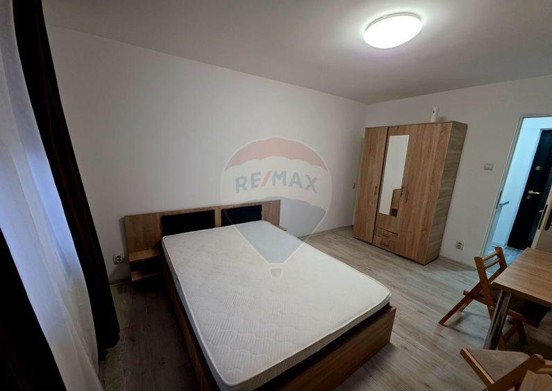 Apartament cu 1 camere de inchiriat in zona 1 Mai - 13