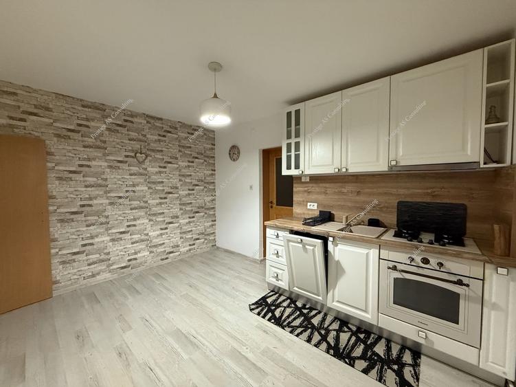 Casa dispusa pe Parter | 4 Camere 2 gr sanitare| Drubeta-Girocului - 11