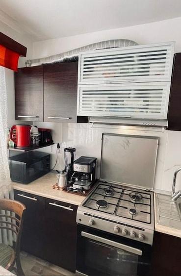 Vand apartament 2 camere Oradea Rogerius.Etaj 1. - 2