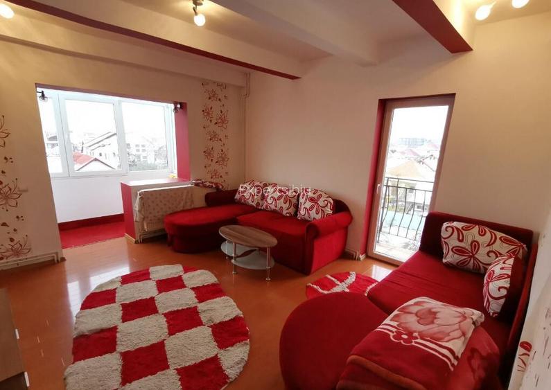 VAND apartament 4 camere decomandat,renovat, zona Calea Poplacii VAND apartament 4 camere decomandat,renovat, zona Calea Poplacii