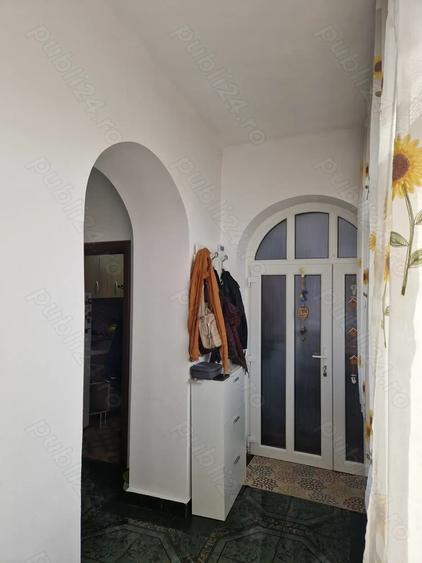 Vand casa 5 camere zona Teiu? - 8