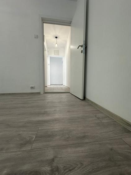 Exclusivitate ! Apartament 3 camere - Casa de Cultura - 93.000 euro  PRET FIX ! - 4