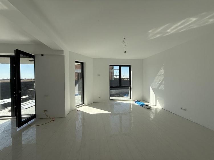 LUX | CASA | VILA INDIVIDUALA | CURTE | PROPRIETAR | TUNARI - 3