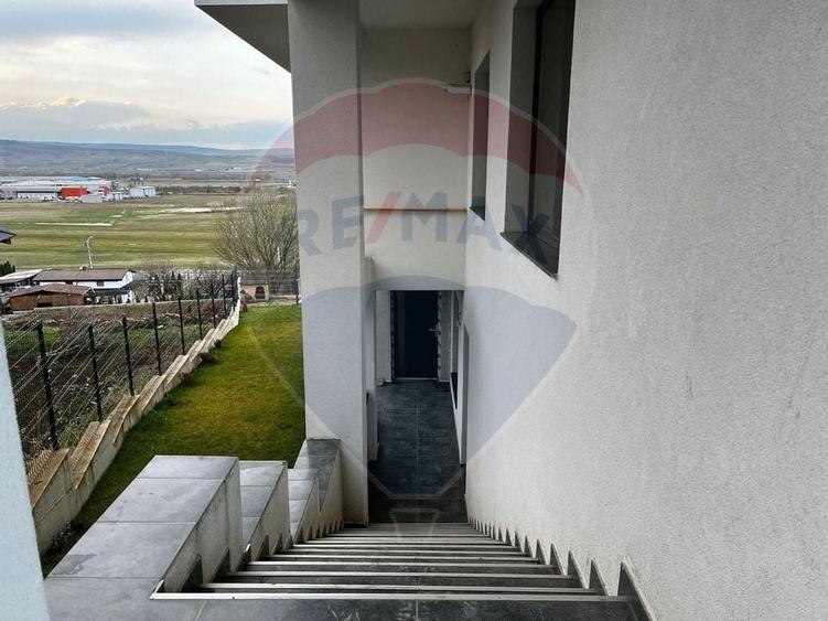 Casă individuală cu 4 dormitoare de vânzare str Planoarelor Dezmir - 6