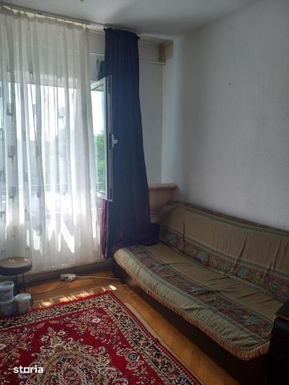 Garsoniera 16.91 mp, bloc 1993 din beton turn, clasa energ - 7