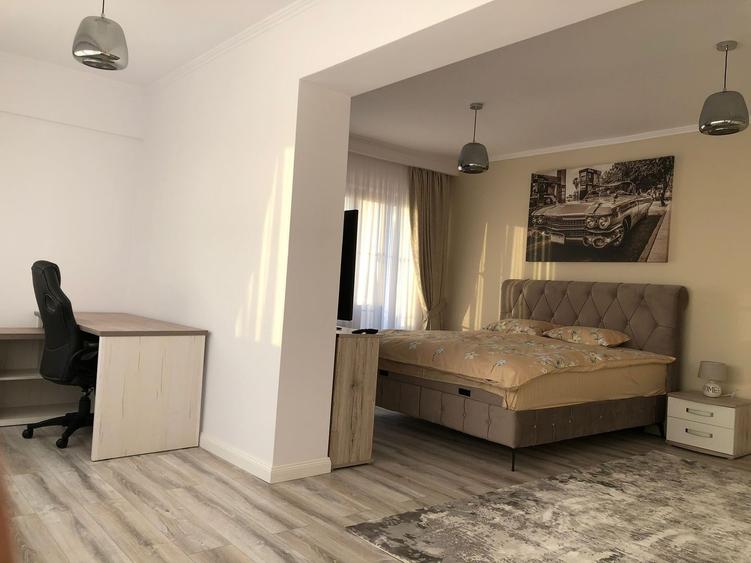 Apartament cu 4 camere decomandat, mobilat în Nord