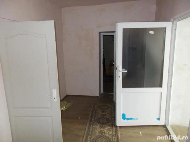 Casa Ianova, 2corpuri, 3 camere, 1500mp teren - 12