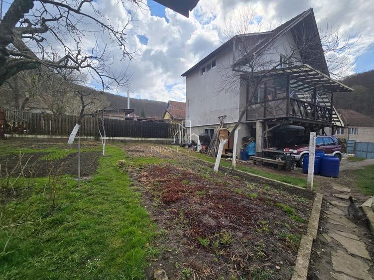 Casa de vanzare, Suprafata teren 720Mp, zona Caraiman, Sighisoara - 2